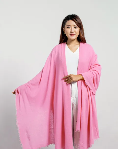 Women pink cashmere wrap