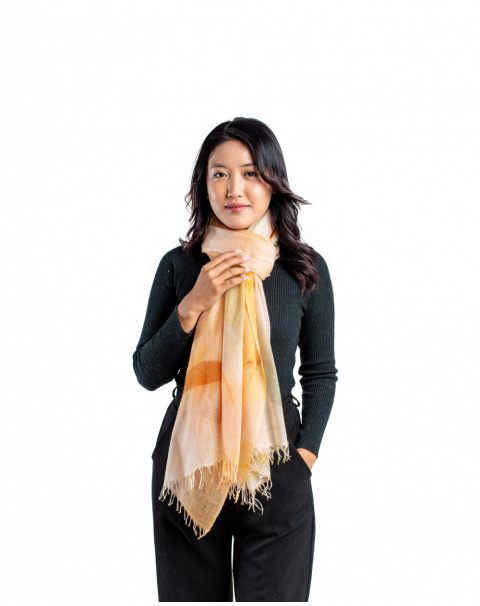 Printed Cashmere scarf in Orange.