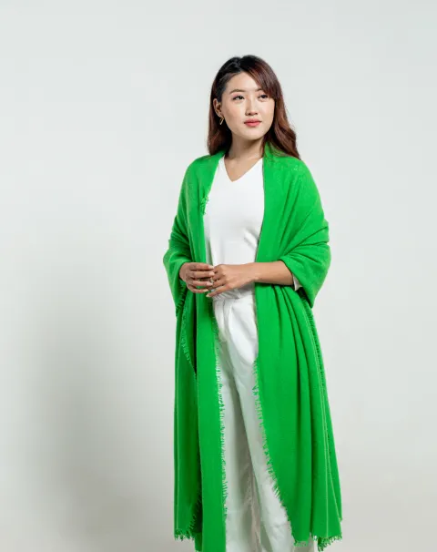 Women parrot green cashmere wrap