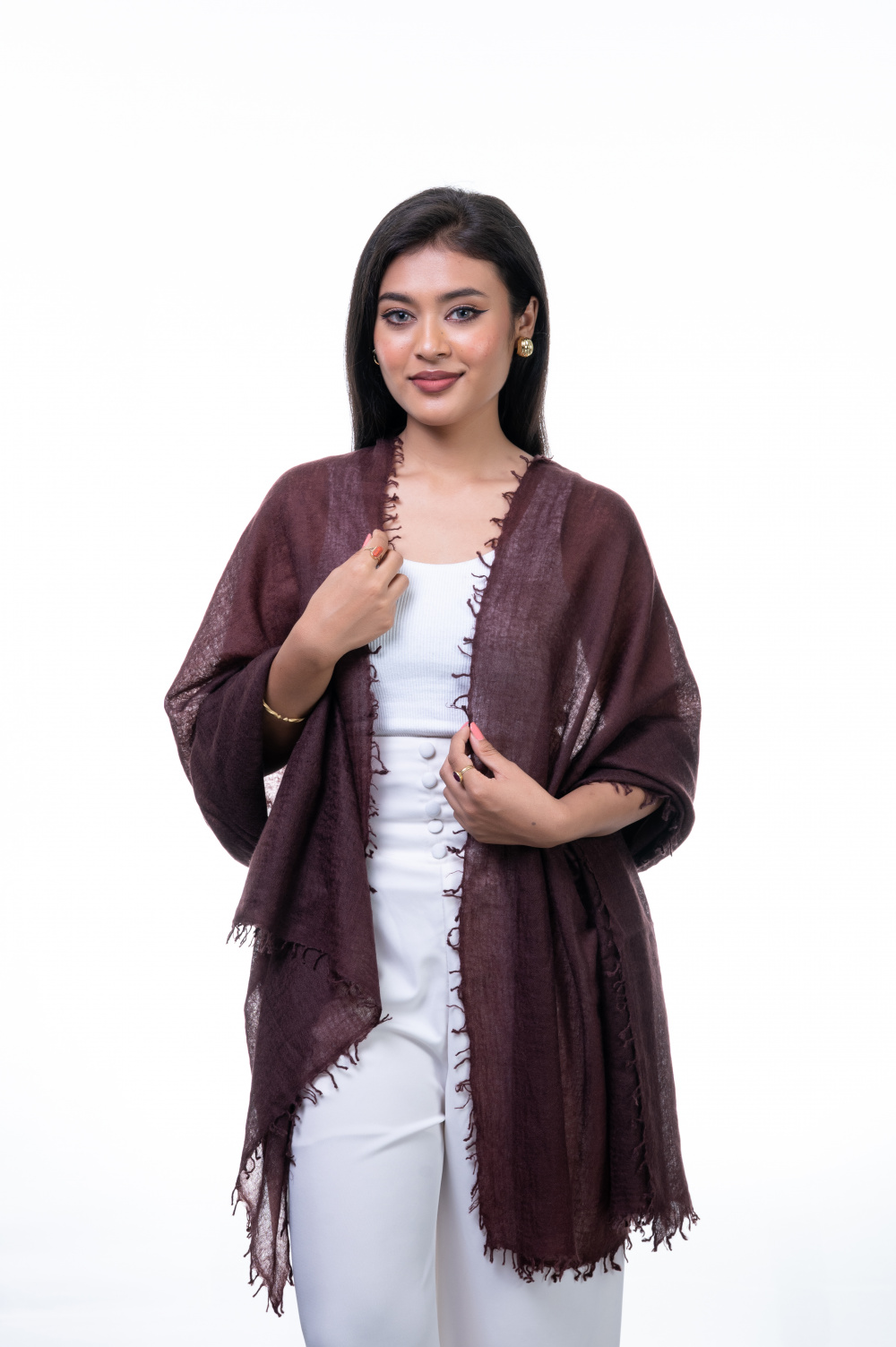 Hight End Cashmere Wrap in Deep Plum. 